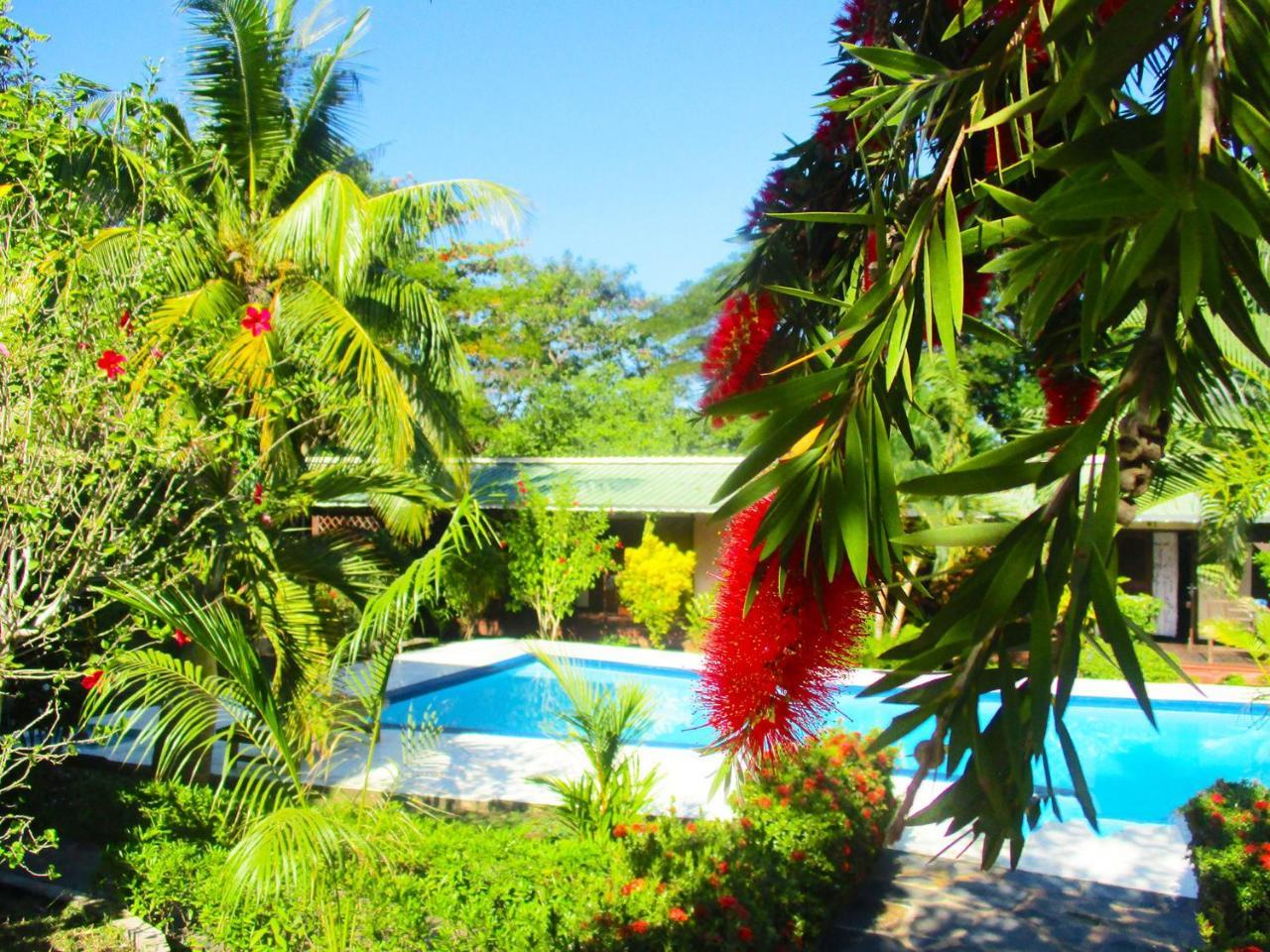 Tropic Hotel Ambondrona  Exterior photo